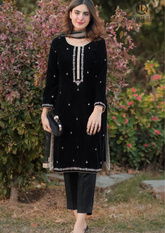 Unstitched 3PCs Velvet Embroidered Dress With Organza embroidered Dopata RL-589