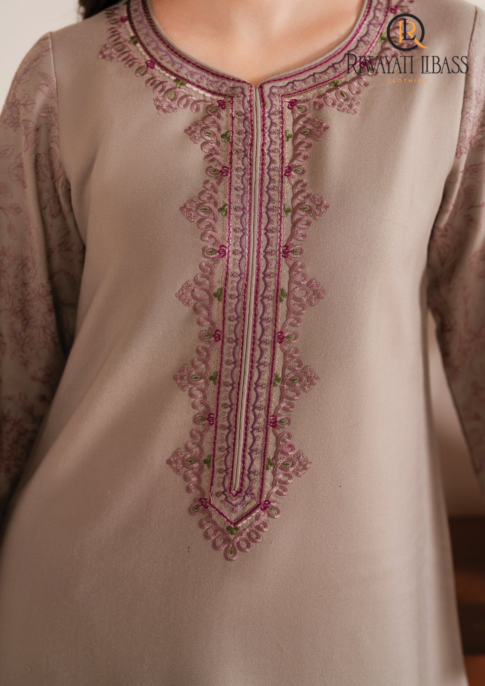 Winter Unstitched 3PCs Embroidered Dhanak Dress With Digital Printed Karandi Shawl RL-678