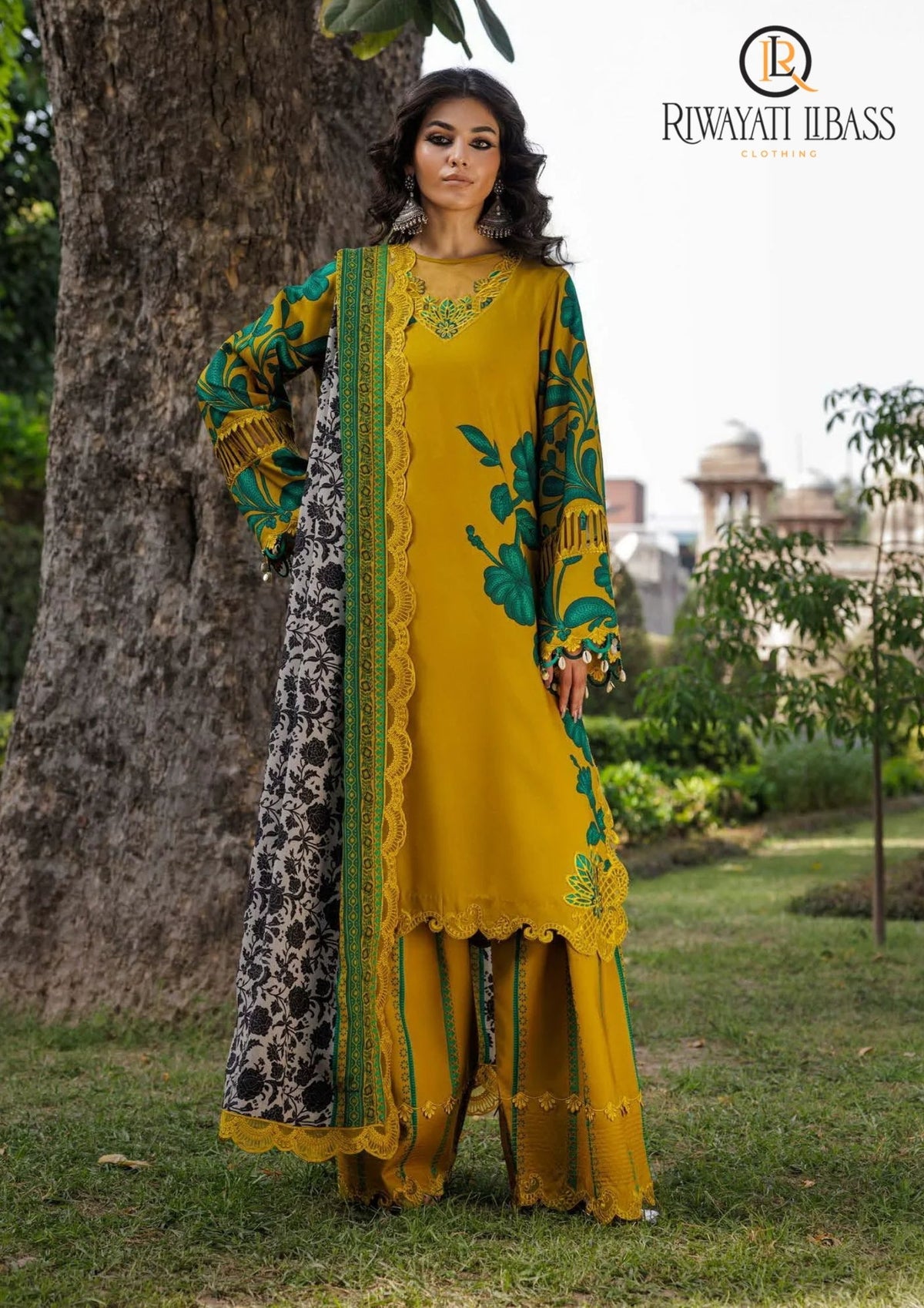 Winter Unstitched 3PCs Digital Printed Karandi Dress With Digital Printed Karandi Shawl RL-706